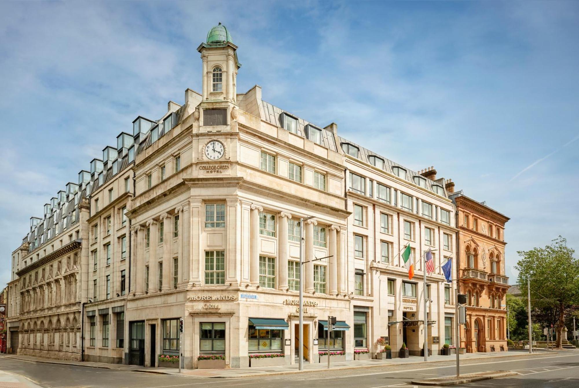 The College Green Dublin Hotel, Autograph Collection Bagian luar foto